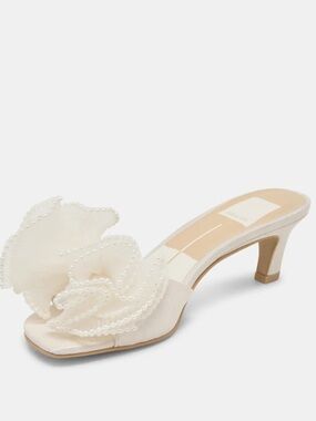 Dolce Vita Narita Pearl Sandal in Off White
Satin